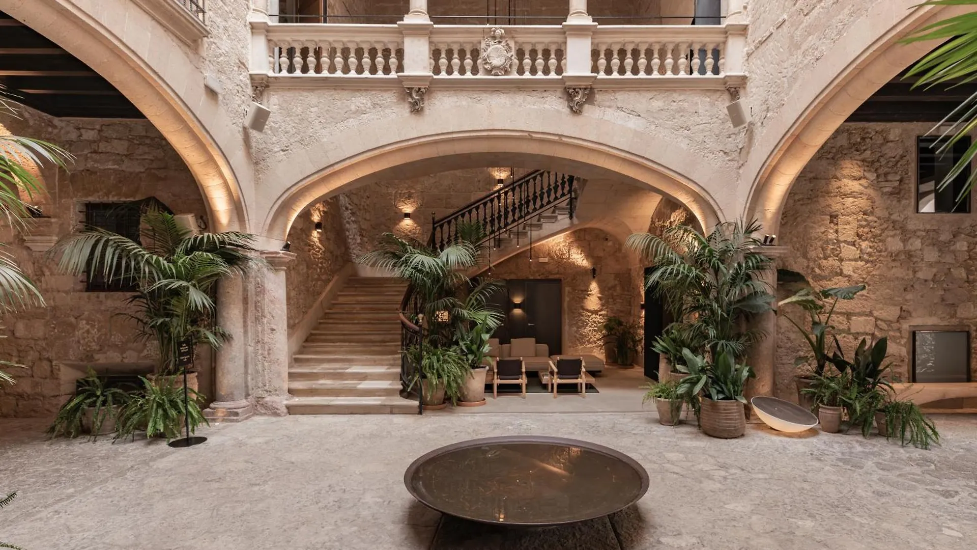 Nobis Hotel Palma, A Member Of Design Hotels contacts